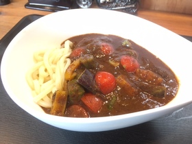 夏野菜のカレーうどんのサムネイル